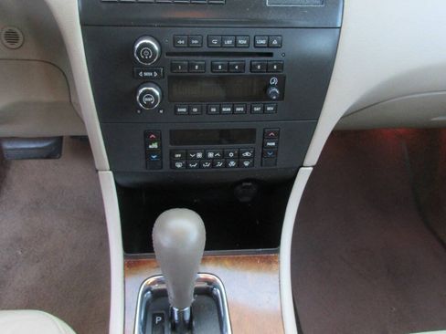 Used 2006 Buick LaCrosse CXL w/ Driver Confidence Package FWD image 21