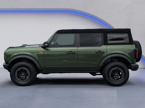Used 2022 Ford Bronco Badlands AWD/4WD image 3