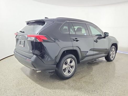 Used 2023 Toyota RAV4 XLE w/ Convenience Package FWD image 5