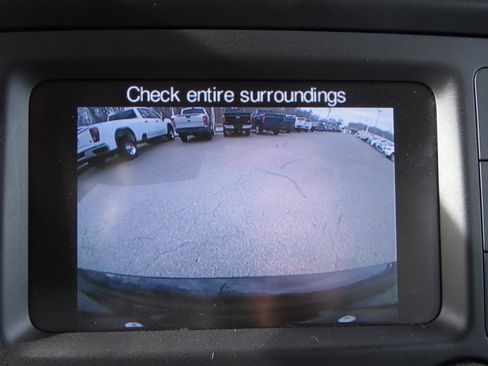 Used 2015 Jeep Renegade Limited image 25