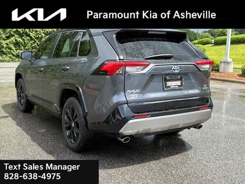 Used 2024 Toyota RAV4 SE w/ Convenience Package AWD/4WD image 4