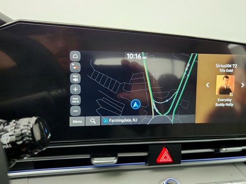 Used 2025 Hyundai Elantra Limited image 18