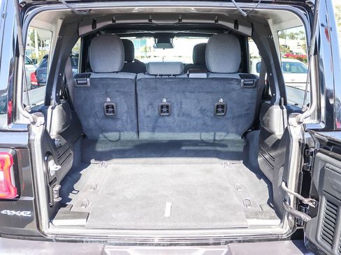 Used 2024 Jeep Wrangler Unlimited Sahara AWD/4WD image 25