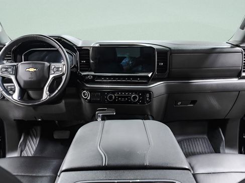 Used 2024 Chevrolet Silverado 1500 LTZ w/ LTZ Premium Package AWD/4WD image 8