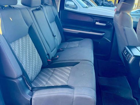 Used 2019 Toyota Tundra SR5 w/ SR5 Upgrade Package AWD/4WD image 9