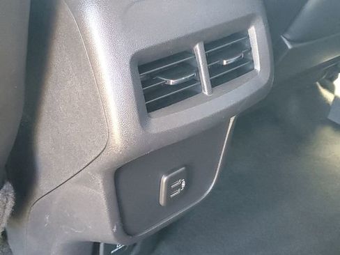 Certified 2024 GMC Terrain SLT AWD/4WD image 28