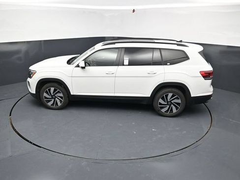 Used 2024 Volkswagen Atlas SE AWD/4WD image 41