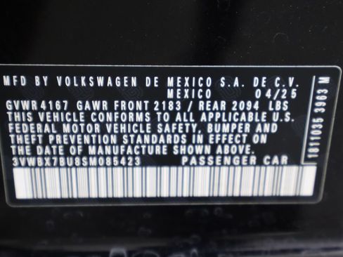 Used 2025 Volkswagen Jetta Sport FWD image 34