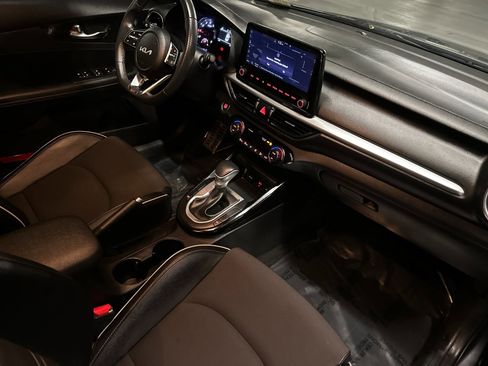 Certified 2023 Kia Forte GT-Line image 14