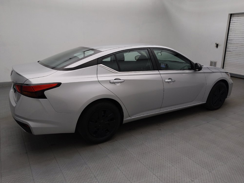 Used 2024 Nissan Altima 2.5 S FWD image 10