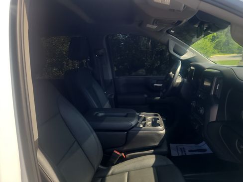 Used 2024 Chevrolet Silverado 2500 W/T w/ WT Fleet Convenience Package AWD/4WD image 15