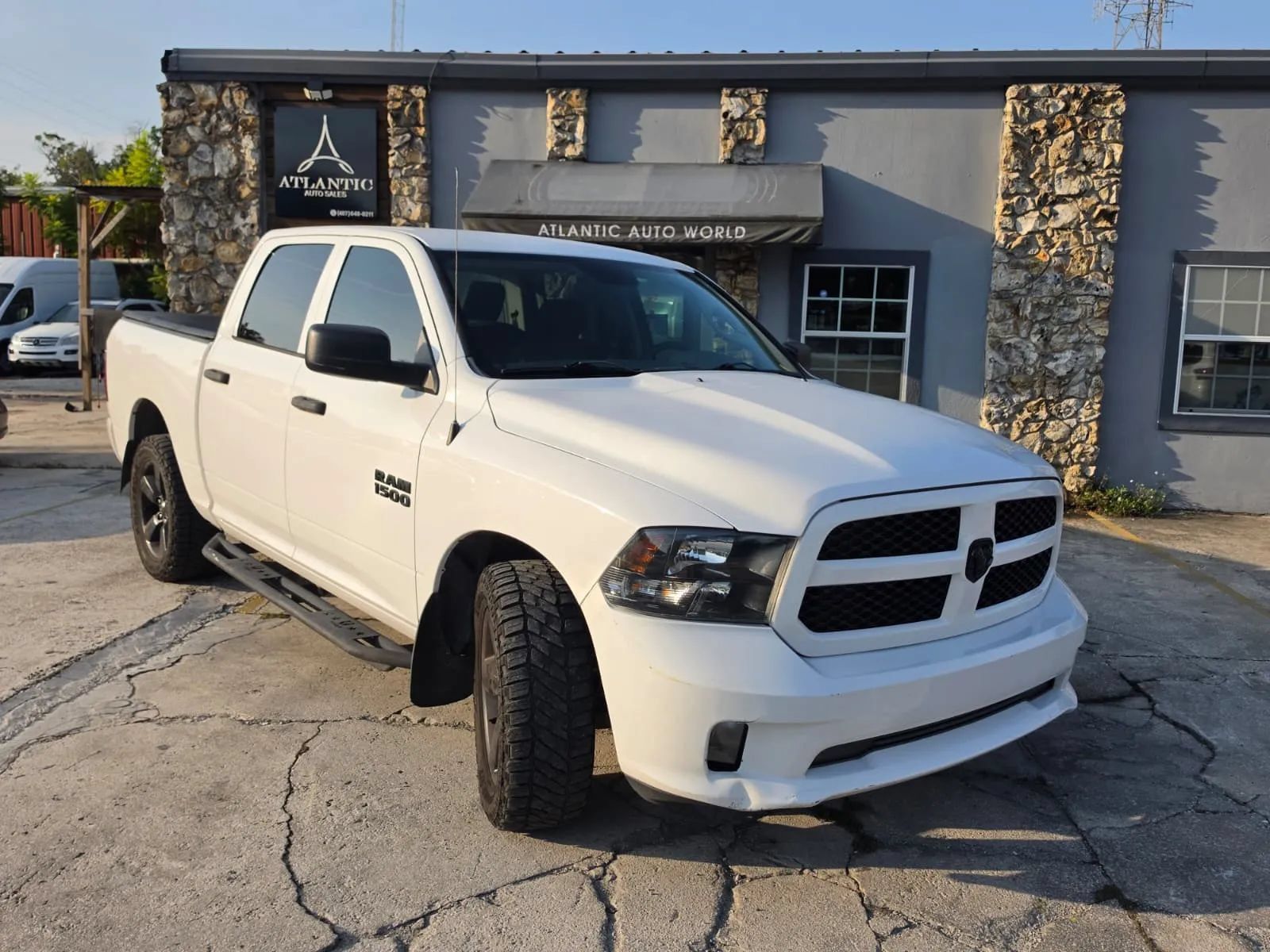 Used 2018 RAM 1500 Express w/ Express Value Package RWD image 3