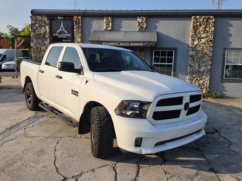 Used 2018 RAM 1500 Express w/ Express Value Package RWD image 3
