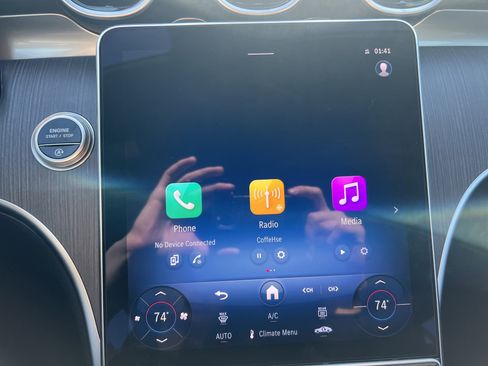 Used 2025 Mercedes-Benz C 300 Sedan image 24