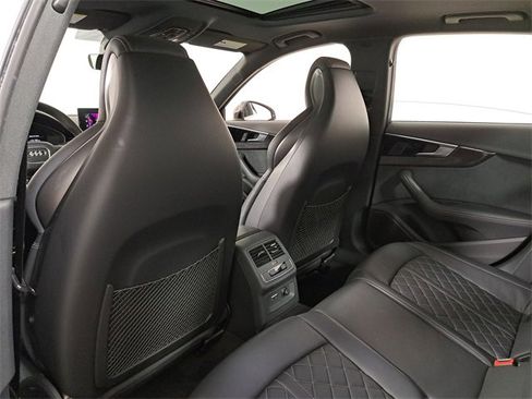 Used 2023 Audi S4 Premium Plus image 11