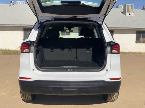 Certified 2024 Chevrolet Equinox LS FWD image 25