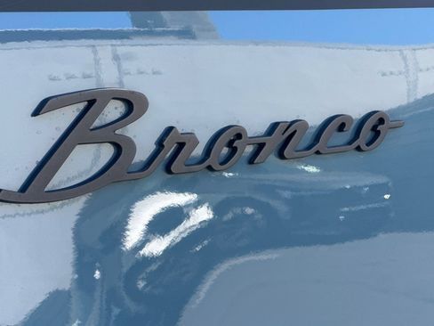 Used 2021 Ford Bronco Badlands AWD/4WD image 12