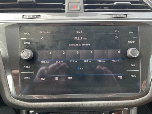 Used 2019 Volkswagen Tiguan SE w/ Panoramic Sunroof Package image 22