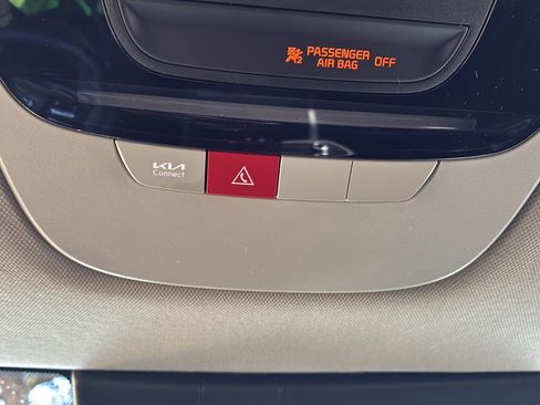 New 2026 Kia Sportage EX w/ EX Panorama Roof Package image 33