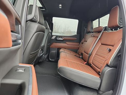 New 2026 GMC Sierra 1500 Denali Ultimate w/ LPO, Black Badging Package image 6