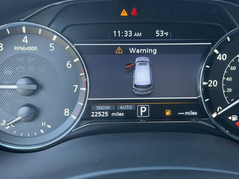 Used 2024 INFINITI QX80 Sensory image 33