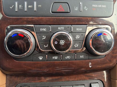 Used 2016 Buick Enclave Premium w/ Experience Buick Package image 14