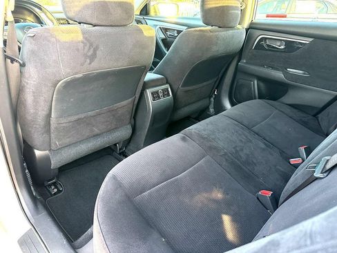 Used 2013 Nissan Altima 2.5 SV FWD image 20