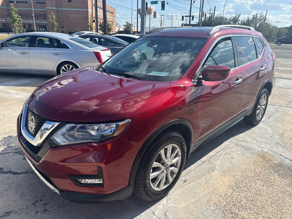 Used 2020 Nissan Rogue SV AWD/4WD image 1