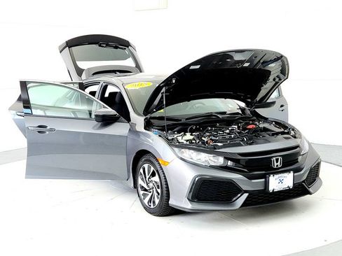 Used 2018 Honda Civic LX image 9