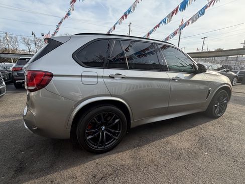 Used 2017 BMW X5 M image 7