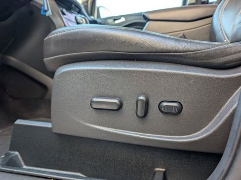 Used 2018 Ford Escape SEL image 20