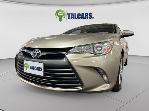 Used 2017 Toyota Camry LE FWD image 9