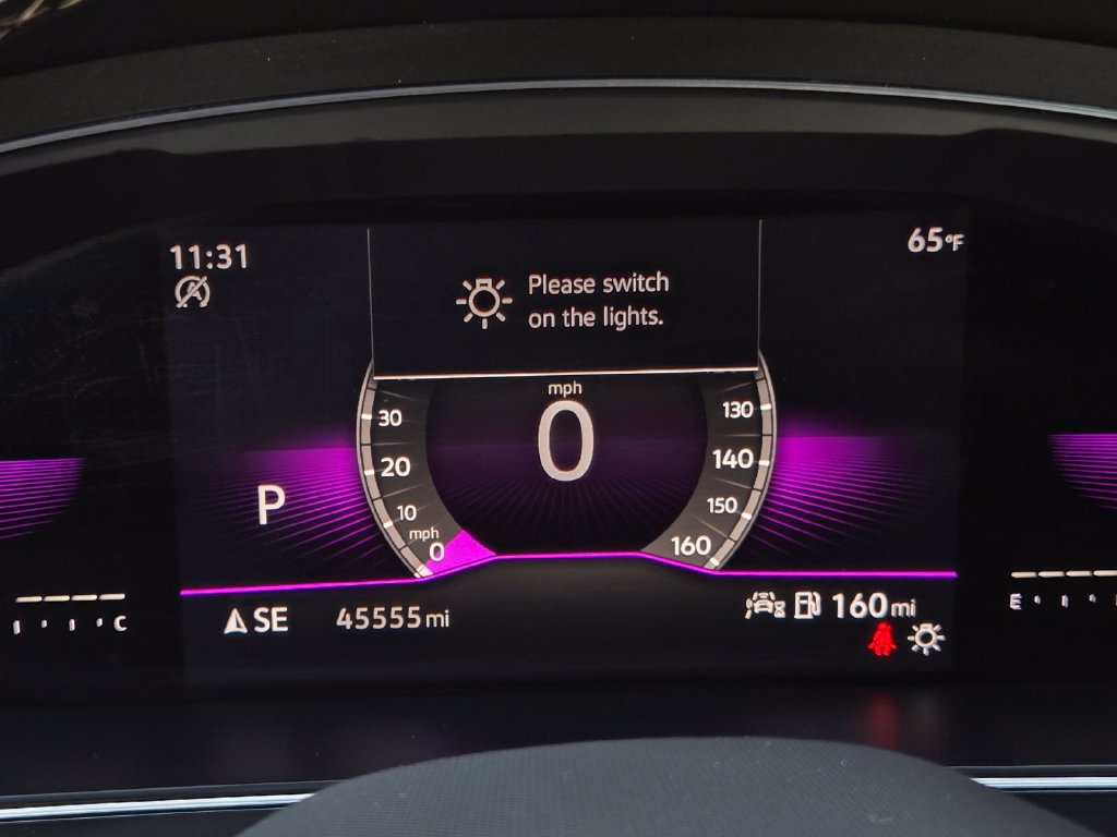 Used 2023 Volkswagen Tiguan SE R-Line FWD image 25