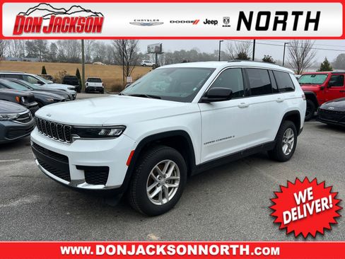 Used 2023 Jeep Grand Cherokee L Laredo image 1
