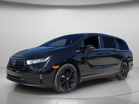Certified 2024 Honda Odyssey Sport image 9