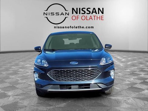 Used 2022 Ford Escape SEL w/ Technology Package image 32