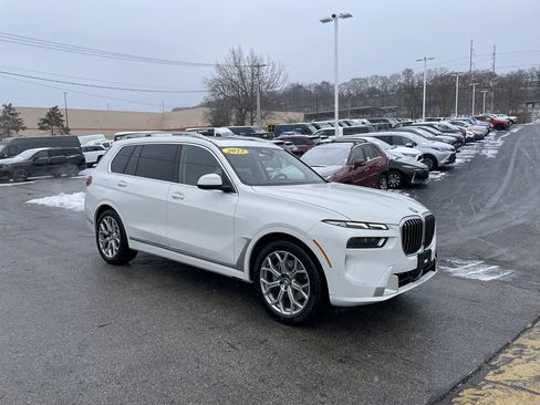 Used 2023 BMW X7 xDrive40i w/ Premium Package image 6