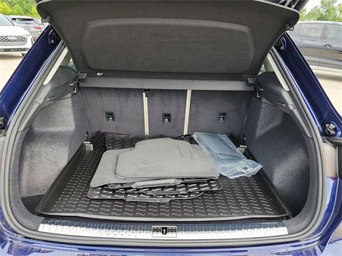 Certified 2025 Audi Q3 2.0T Premium Plus image 27