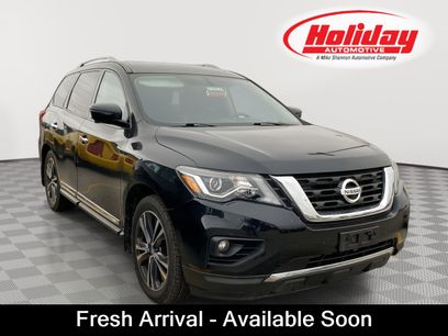 Used 2017 Nissan Pathfinder Platinum