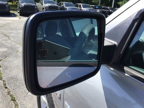 Used 2020 RAM 1500 Classic SLT RWD image 20