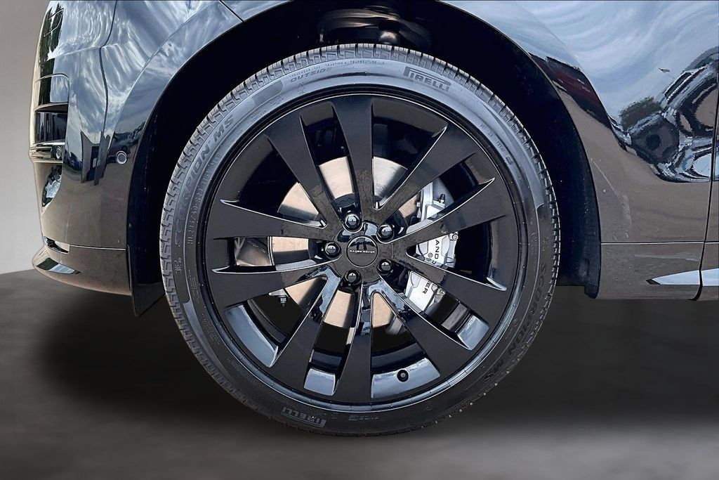 New 2026 Land Rover Range Rover Sport Dynamic SE AWD/4WD image 12