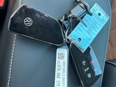 New 2026 Volkswagen Tiguan SEL R-Line image 58