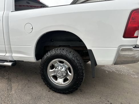 Used 2010 Dodge Ram 2500 Truck ST w/ SXT Appearance Group image 4