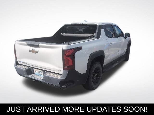Used 2024 Chevrolet Silverado EV W/T AWD/4WD image 5