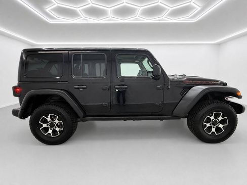 Used 2021 Jeep Wrangler Unlimited Rubicon w/ Cold Weather Group AWD/4WD image 2