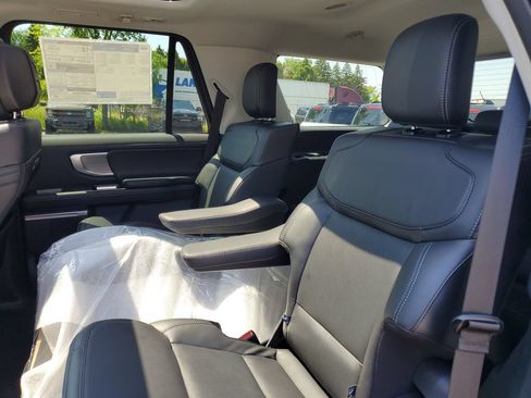 New 2026 Ford Expedition Platinum AWD/4WD image 31