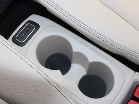 Certified 2024 Mercedes-Benz GLE 450 4MATIC image 40