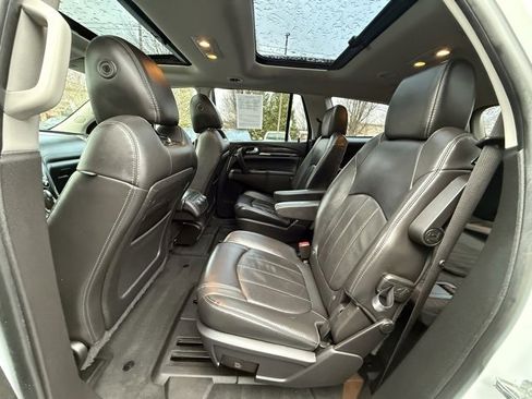 Used 2016 Buick Enclave Leather image 17