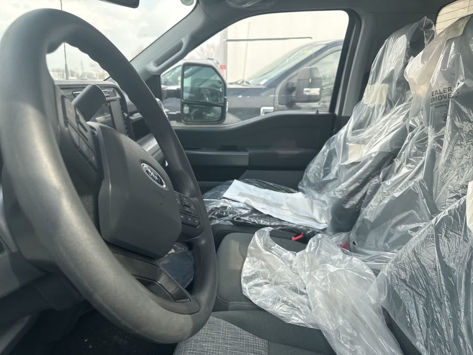 Used 2023 Ford F450 XLT w/ XLT Value Package RWD image 29