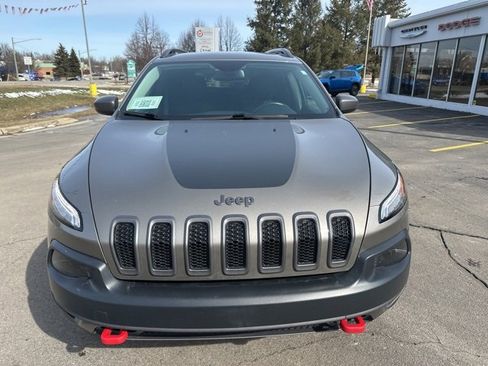 Certified 2017 Jeep Cherokee Trailhawk w/ Cold Weather Group image 9